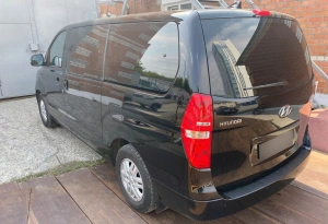 Hyundai H-1  8 мест