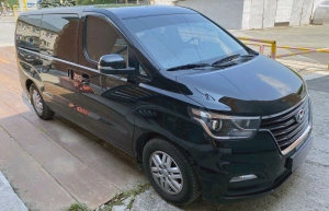 Hyundai H-1  8 мест